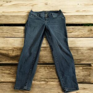 Torrid Premium Women's Size 12S‎ Jegging Jeans 32x26
